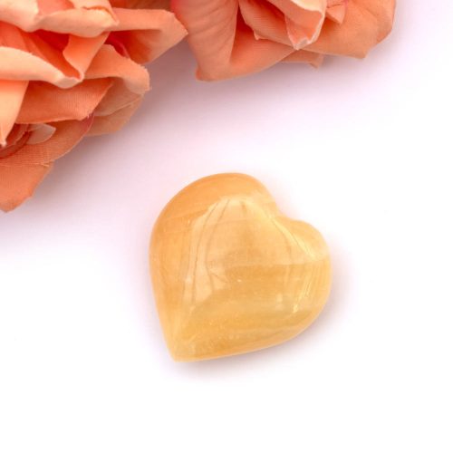 Narancskalcit szív alakú marokkő